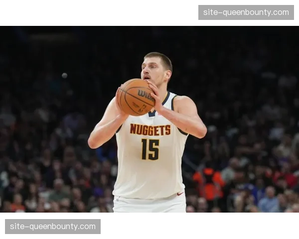 约基奇场均三双连续两季达成 历史级全能表现成常态